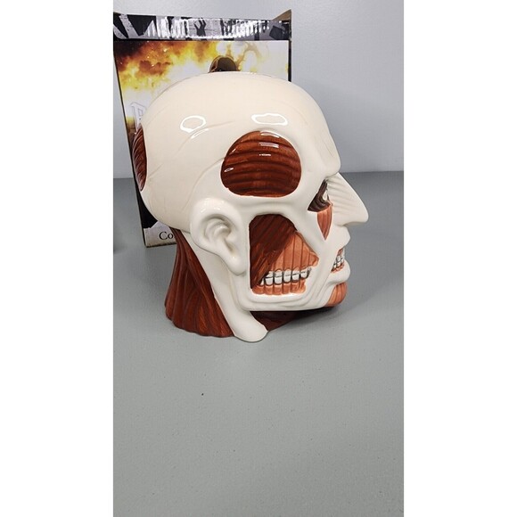Attack On Titan Colossal Titan Head Coin Bank Horror Skull Anatomy Anime - Picture 10 of 14
